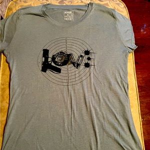 GWG (girls with guns tee)